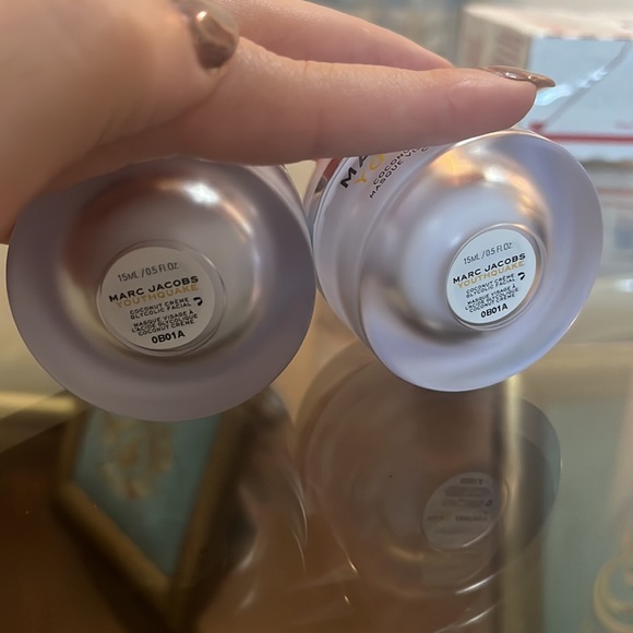 Bundle Four ❗️of Marc Jacobs 
Youthquake Hydra-full Retexturizing Gel coconut - Picture 4 of 5